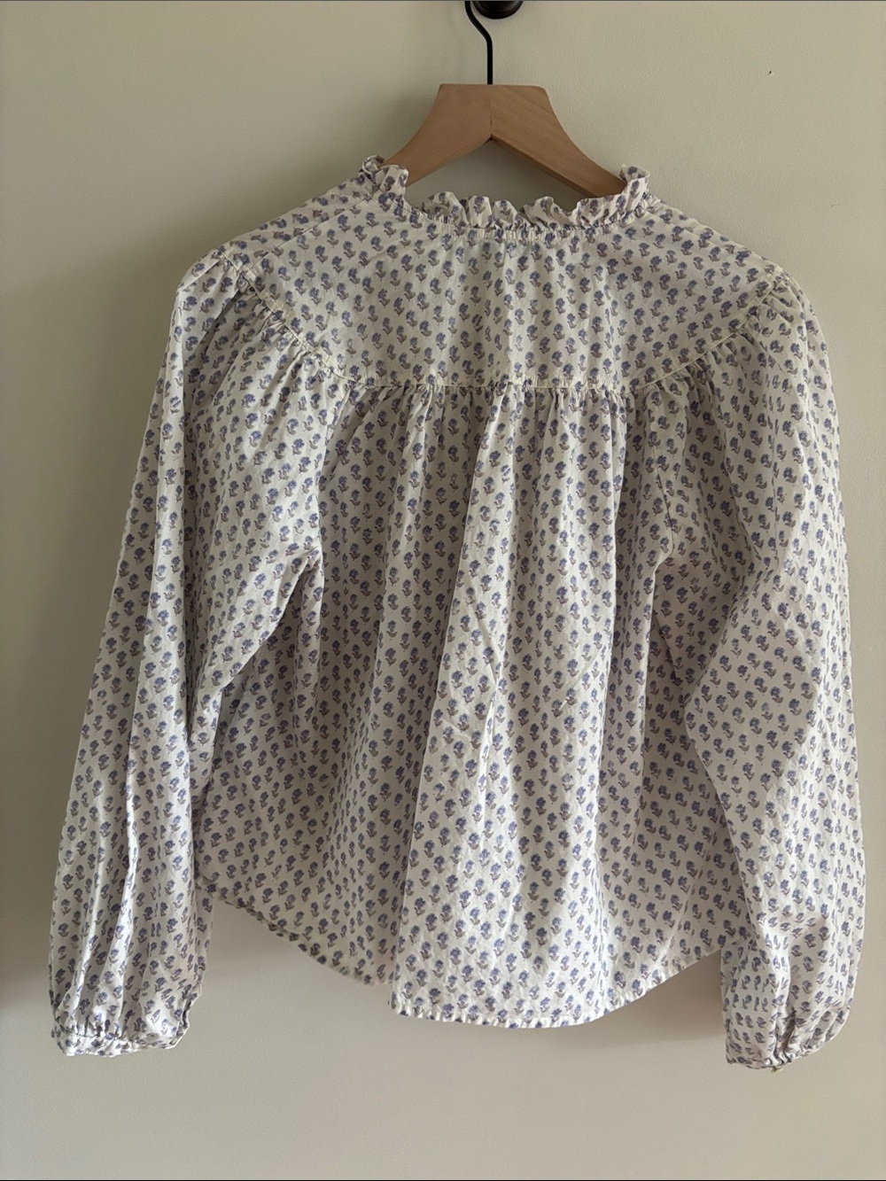 Polo by Ralph Lauren• 100% cotton White Button-Front Floral Peasant Blouse - Picture 6 of 6